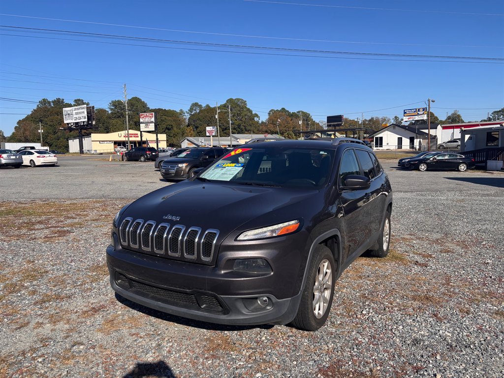 2016 Jeep Cherokee Latitude's photo