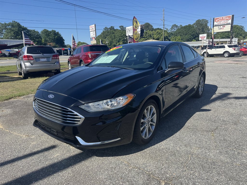 2017 Ford Fusion SE FWD's photo