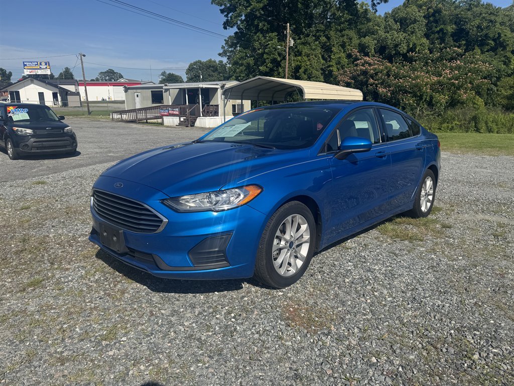 2020 Ford Fusion SE FWD's photo