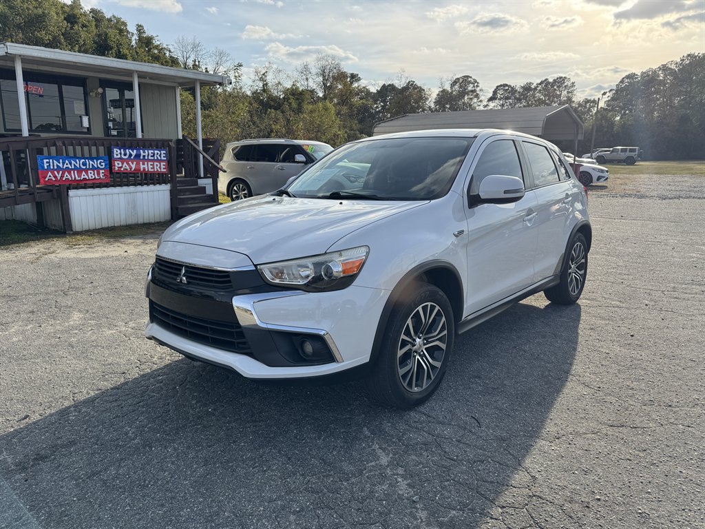 2017 Mitsubishi Outlander Sport SE's photo