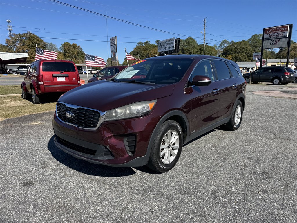 2019 Kia Sorento LX's photo