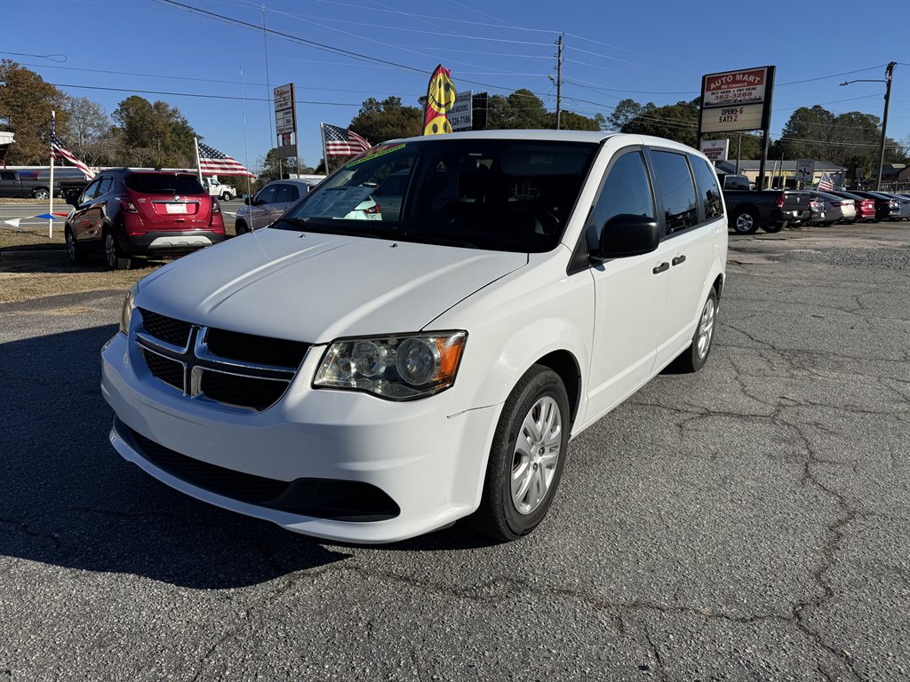 2019 Dodge Grand Caravan SE's photo